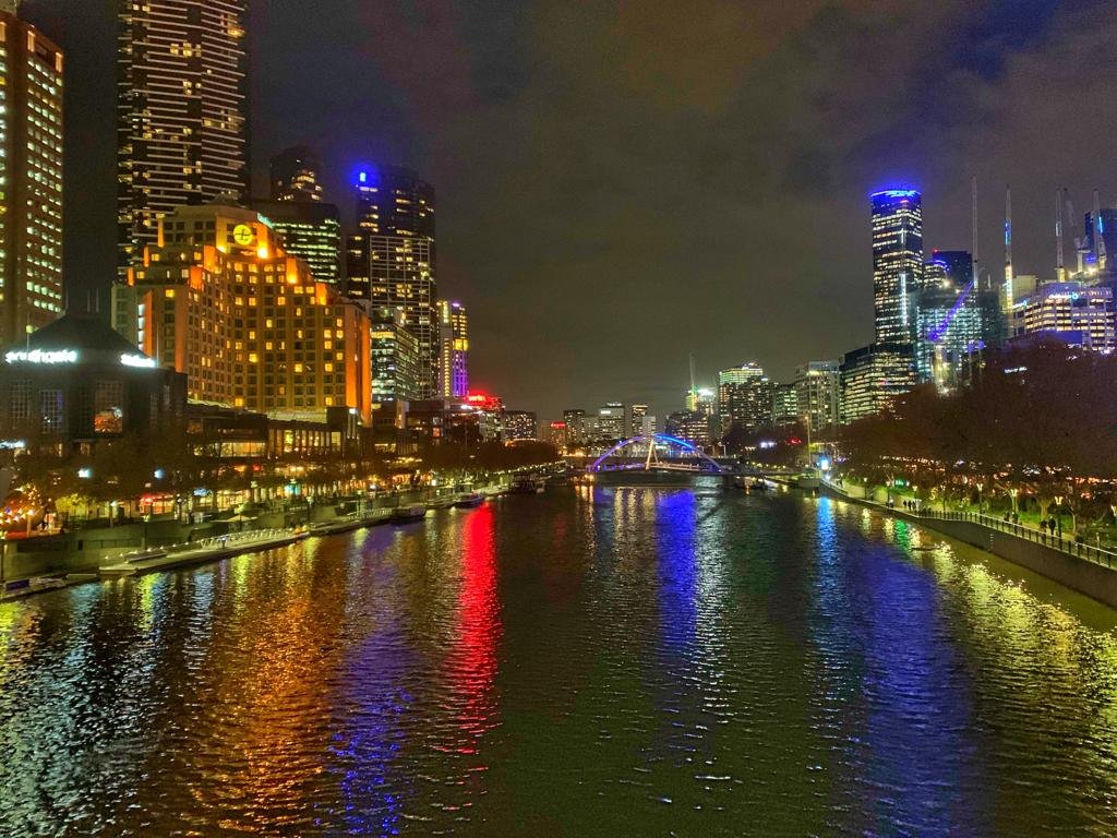 city lights along the Yarra River in Melbourne